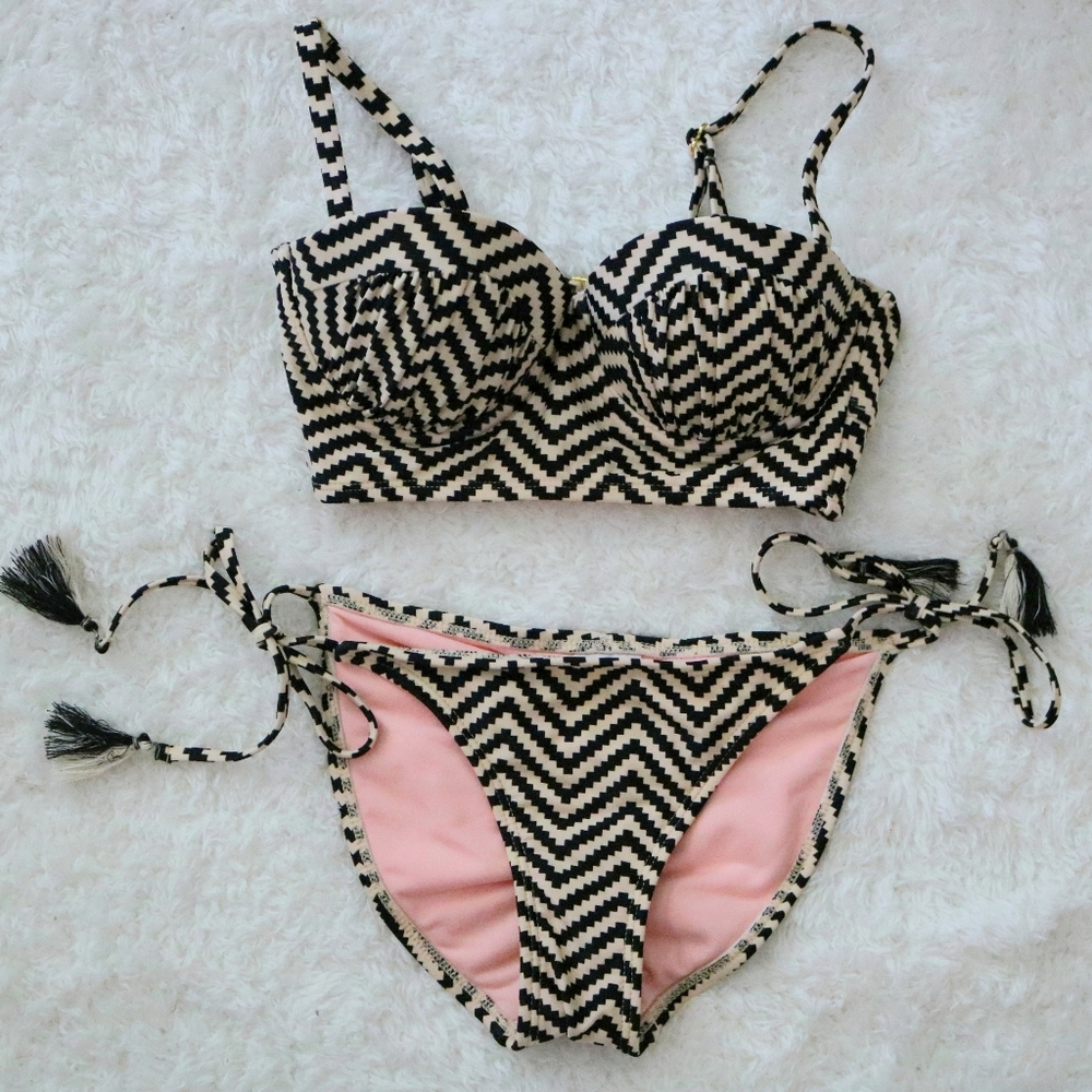 Vintage Styled Bikini Set
